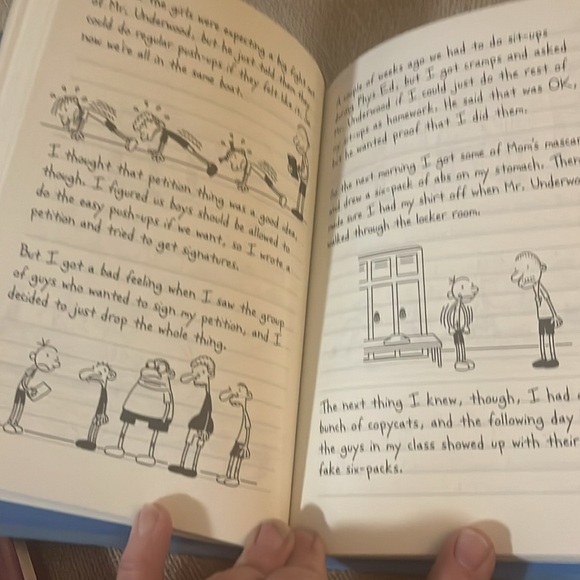 New diary of a wimpy kid bolume14 by Jeff Kinney title Cabin Fever - Picture 2 of 6